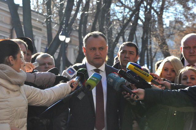 Социалисты требуют роспуска парламента. Фото: Tv7