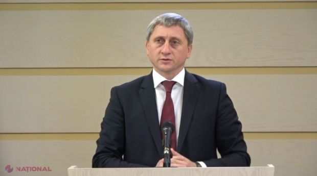 Председатель созданной парламентом специальной комиссии по расследованию этого случая Игорь Время.