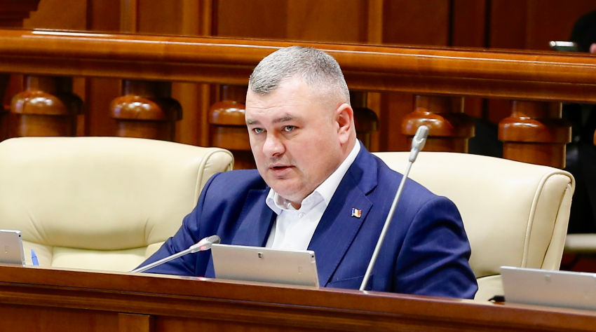 Депутат фракции БКС Григоре Новак.