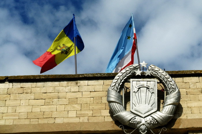 Патрулировать улицы, согласно задумке депутатов, дружинники будут с резиновыми дубинками. Также не решился вопрос о том, на какие деньги будут существовать дружинники.