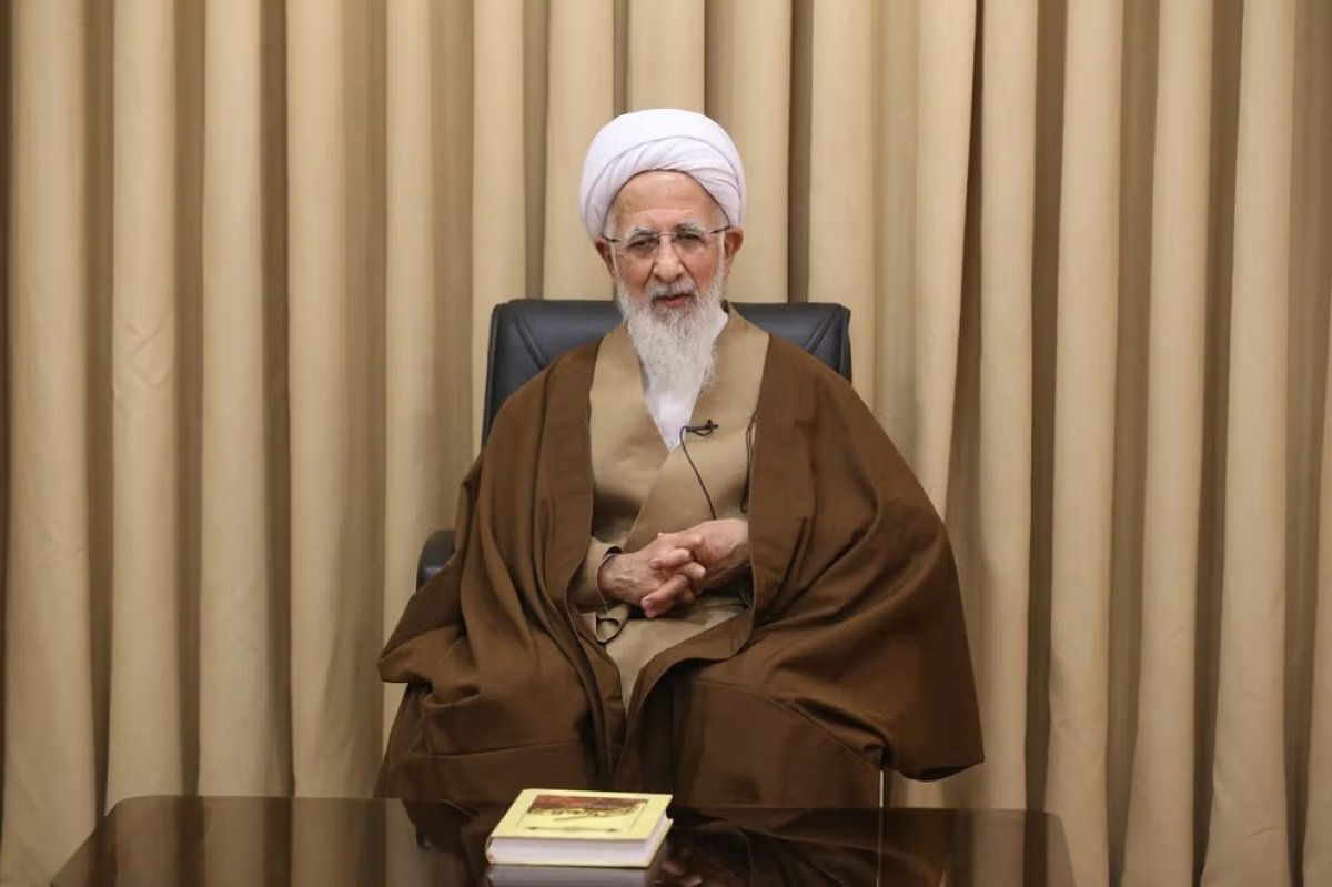 Ayatollah iranian a emis Fatwa pentru vărsarea sângelui lui Trump.
