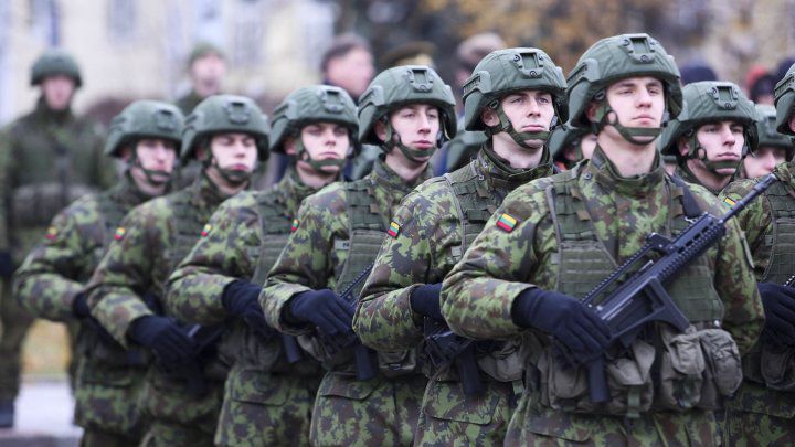 Lituania donează armatei ucrainene armamentul sovietic pe care nu îl mai foloseşte. 