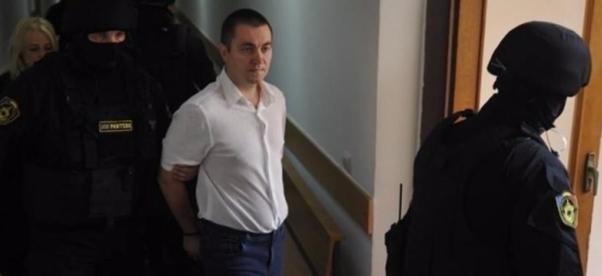Платону отказано в проведении открытого судебного заседания.