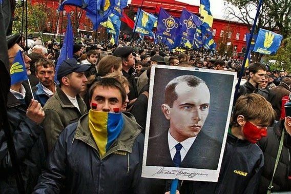 На Украине призывали Польшу не запрещать бандеровскую идеологию.