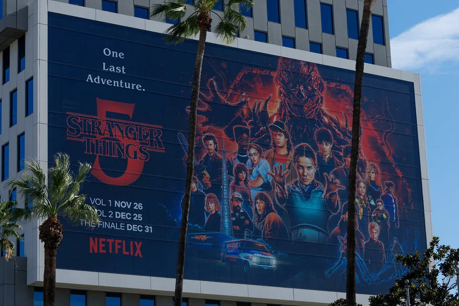Сериал «Очень странные дела» установили мировой рекорд Netflix - 1,2 млрд просмотров.