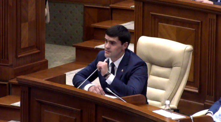 Stop Cadru: Țuțu a trezit nedumerire la ședința Parlamentului
