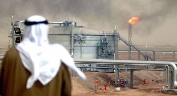 Arabia Saudită ar putea întâmpina o furtună perfectă care va aduce sfârşitul epocii de aur a petrolului.