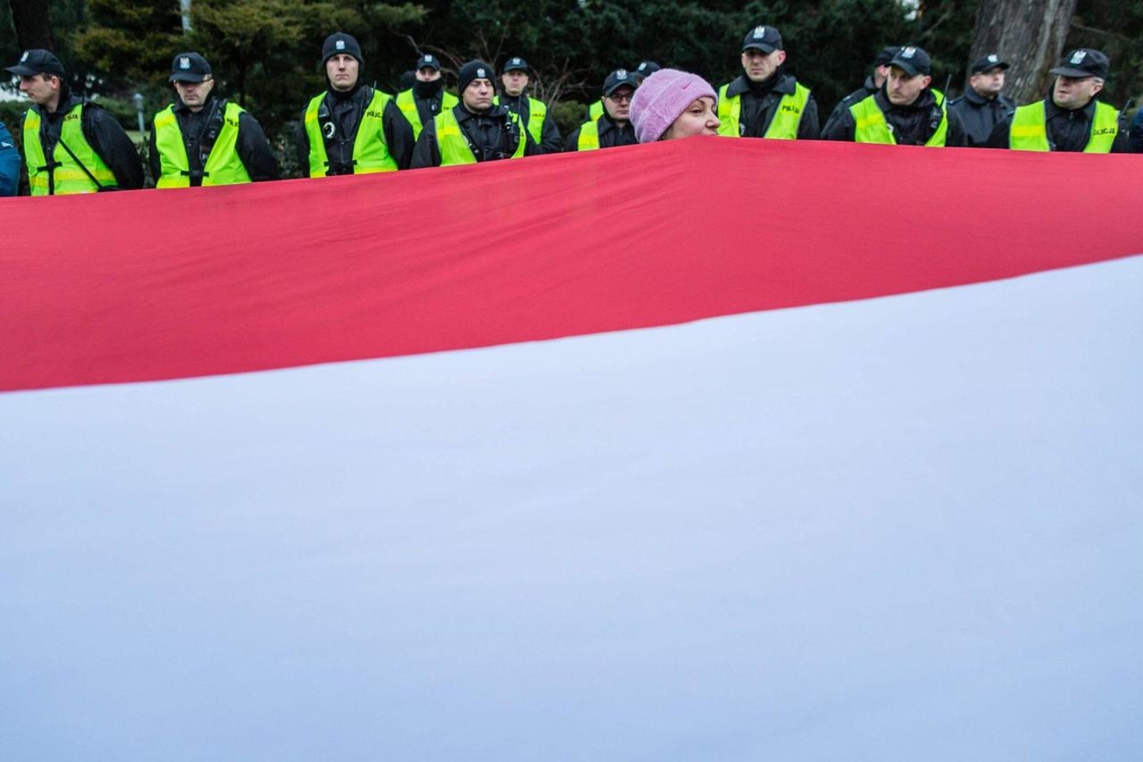 СМИ опубликовали доказательства подготовки вооруженного госпереворота в Польше.