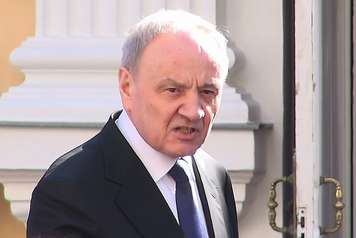 Президент Молдовы Николае Тимофти заявил о несогласии с запретом ЛГБТ-пропаганды среди молодежи России.