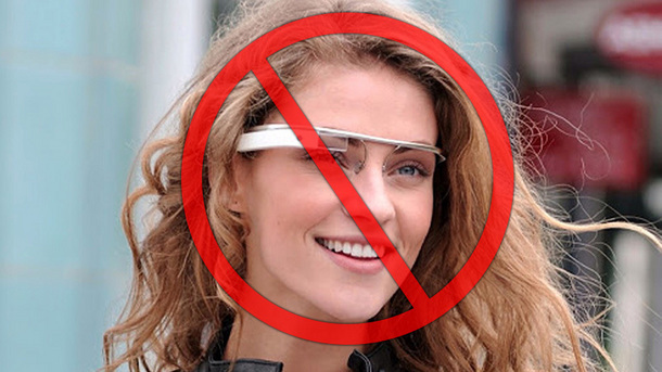 Ochelarii inteligenţi Google Glass, ar putea fi interziși pentru şoferii din Marea Britanie.