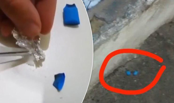 Ребенок нашел наркотики на детской площадке и принес домой.