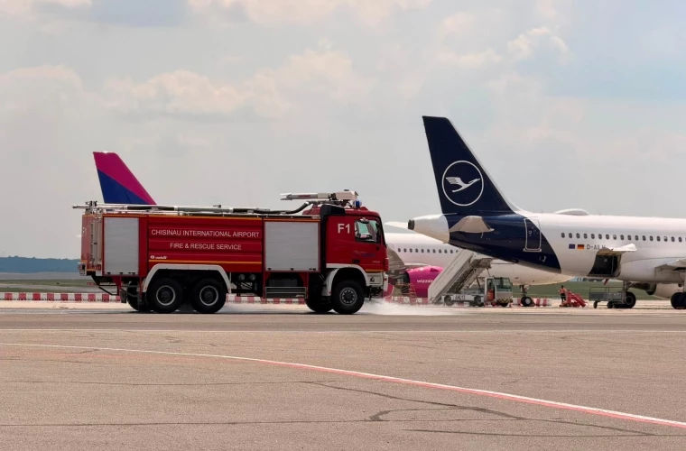 Поверхности аэропорта в Кишинёве нагрелись почти до 60 °C.