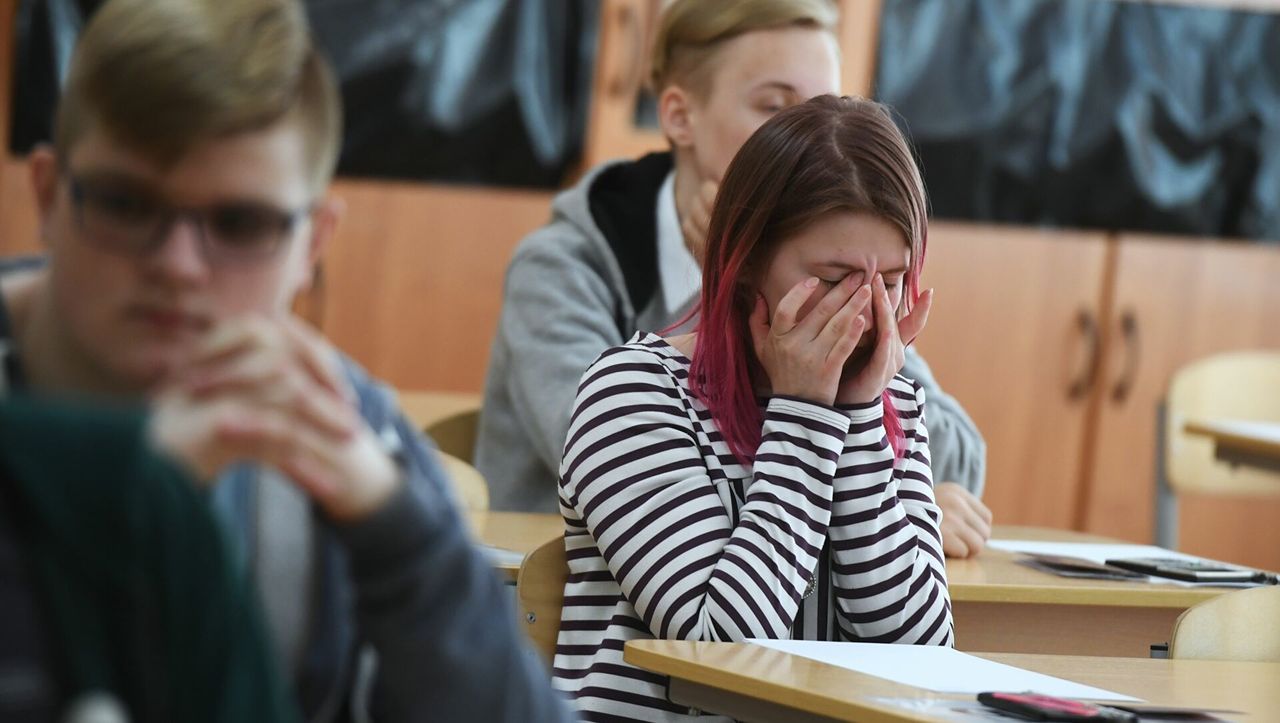 В Румынии выпускники, сдавшие бакалавр на 10, получат по 3000 леев.