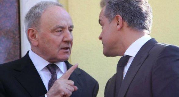 Politolog român: Președintele Timofti a fost trădat.