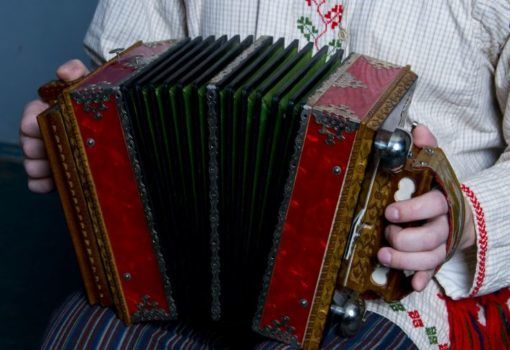 Перед Домом культуры Комрата на Масленицу пройдет и конкурс гармонистов.