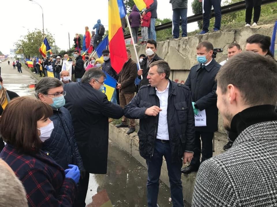 Киртоакэ и Билецкого оштрафовали за акцию во время карантина.