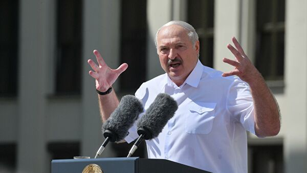 Лукашенко дал поручения МИД и КГБ.