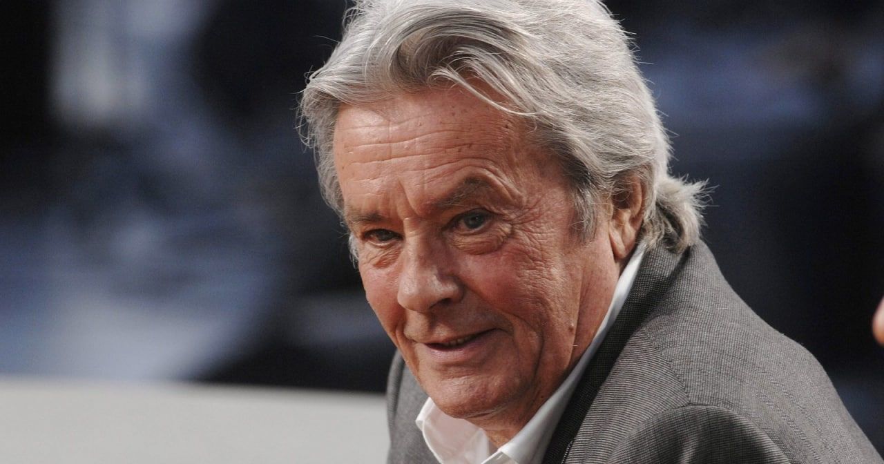 86-летний французский актер Ален Делон решился на эвтаназию.