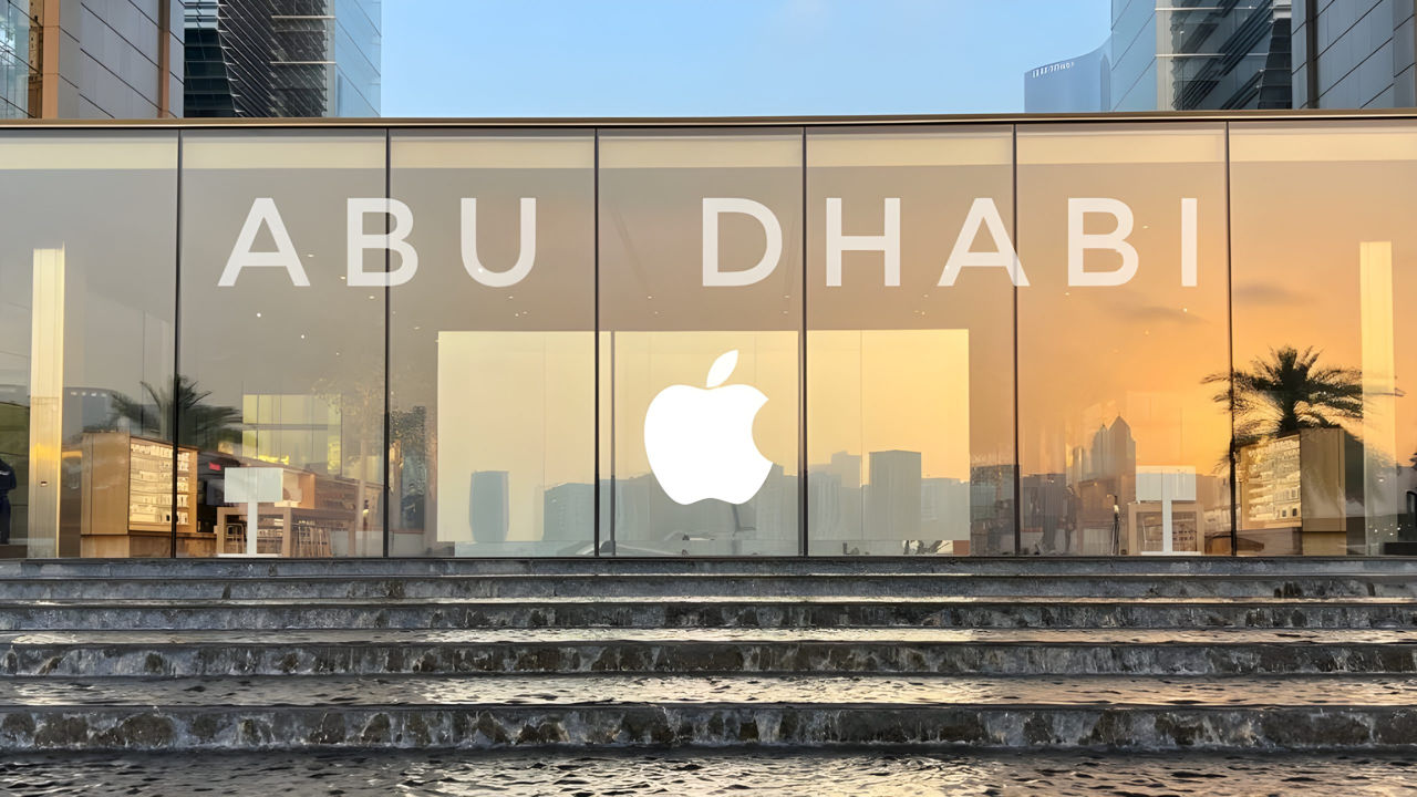 Apple закрыла свои магазины в Дубае и Абу-Даби.