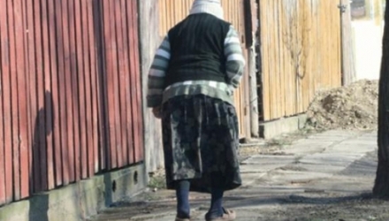 Cazul este cercetat penal de către poliție. Bărbatul riscă până la 12 ani de detenţie.