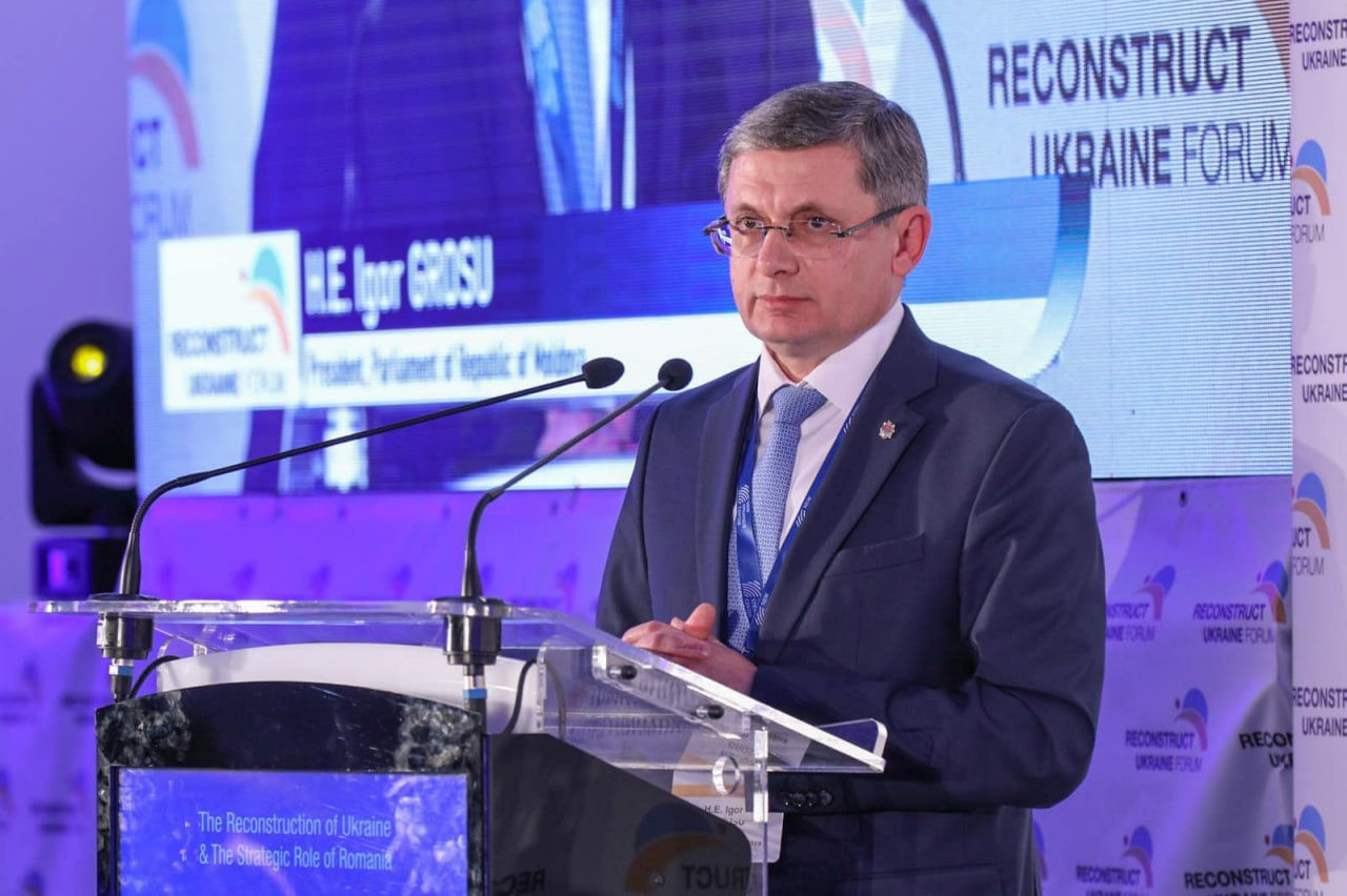 Полгода назад Игорь Гросу отвергал идею проведения референдума о вступлении в ЕС.