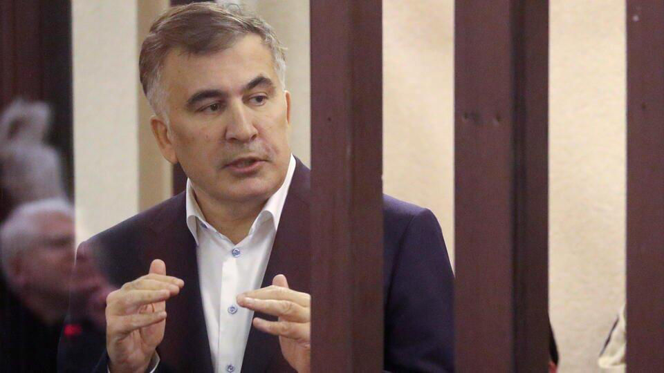 Эксперты из США и Швейцарии проведут обследование Саакашвили.