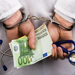 Medic anesteziolog reținut în flagrant pentru acte de corupție. Foto: unica.ro