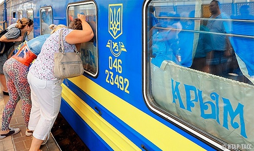 Украинцам и другим иностранцам, собирающимся отдохнуть на полуострове, придется получать временные удостоверения.