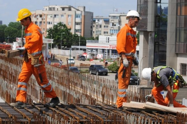 Controlul a avut ca scop prevenirea şi combaterea şederii şi muncii ilegale a străinilor.