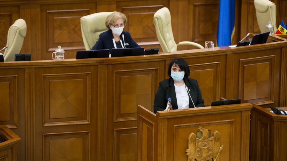 Думбрэвяну: "Если изменить систему индексаций, вырастут все пенсии, и высокие тоже".
