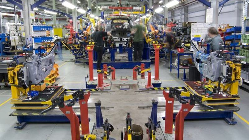 В США начали действовать пошлины на все автокомплектующие.