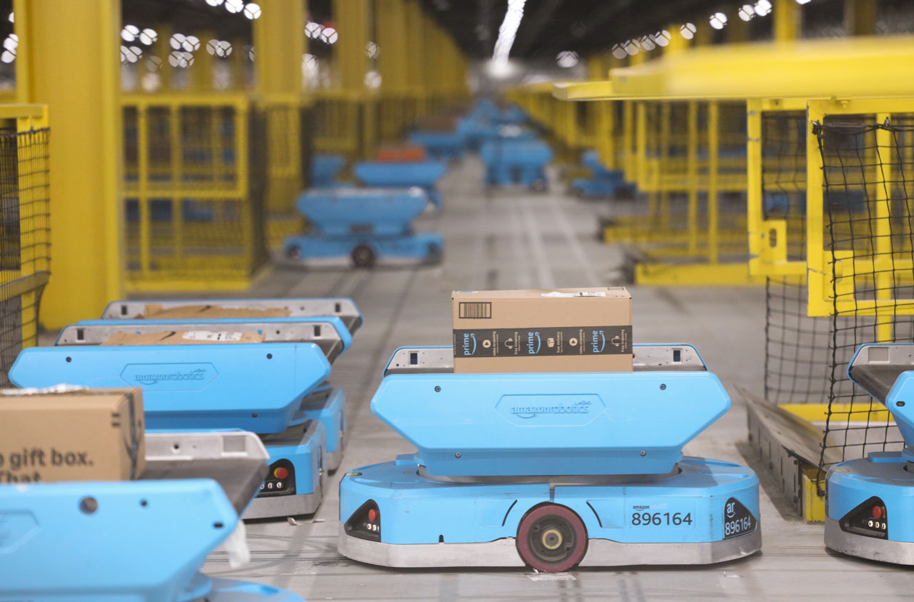 Amazon intenționează să folosească roboți pentru 600.000 de locuri de muncă până în 2033.