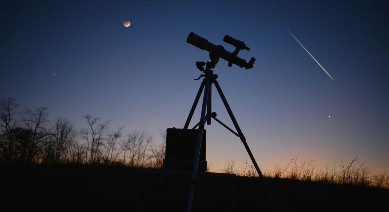 В марте 2026 года жители Земли смогут наблюдать сразу два метеорных потока.