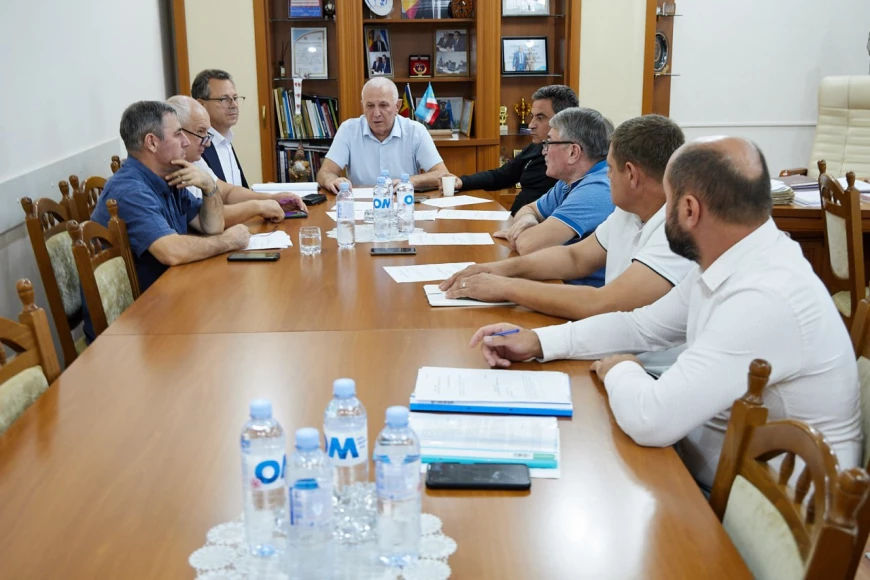 Deputații APG vor susține o ședință extraordinară.