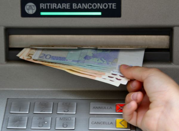 Italia: Moldoveni cu cetățenie română pot beneficia de venitul de incluziune
