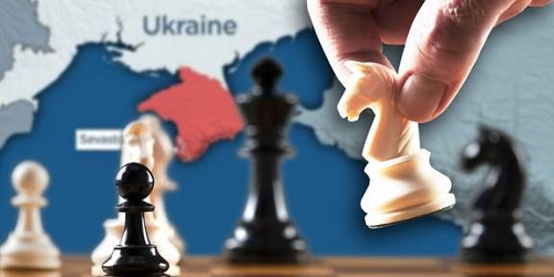 Украинская собственность в Крыму — это морские порты, участки железных дорог, винзаводы, электросети, судостроительный завод «Море», феодосийская нефтебаза, десятки санаториев.