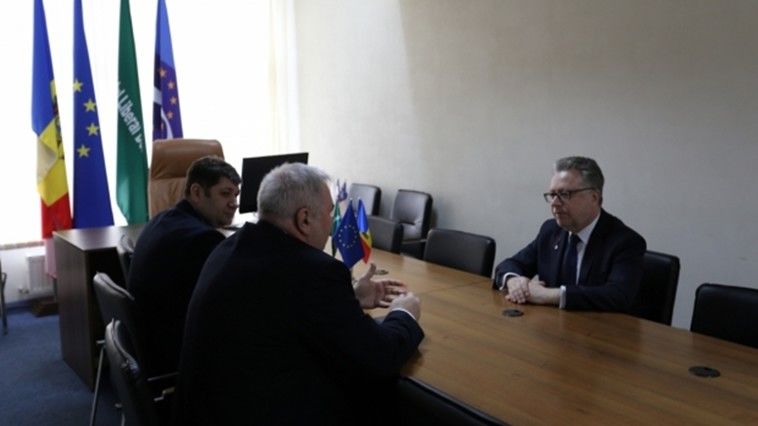 ЛДПМ ждет конкретных предложений от ПДС и ППДП в преддверии выборов.