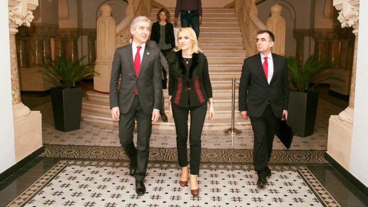 Firea: O echipă de specialişti români se va deplasa la Chişinău
