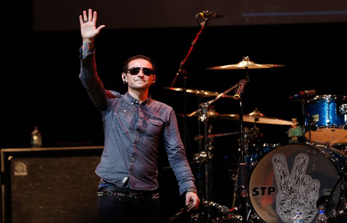 Вокалист группы Linkin Park покончил с собой.