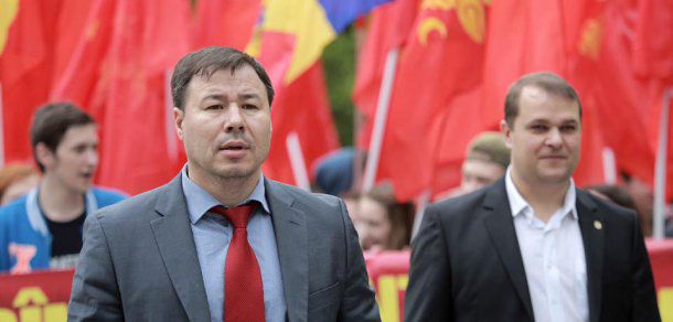 Reprezentanții Partidului Socialiștilor și ai Partidului Nostru continuă să se acuze reciproc de trădarea cetățenilor.  Foto: facebook.com/Bogdan Tirdea