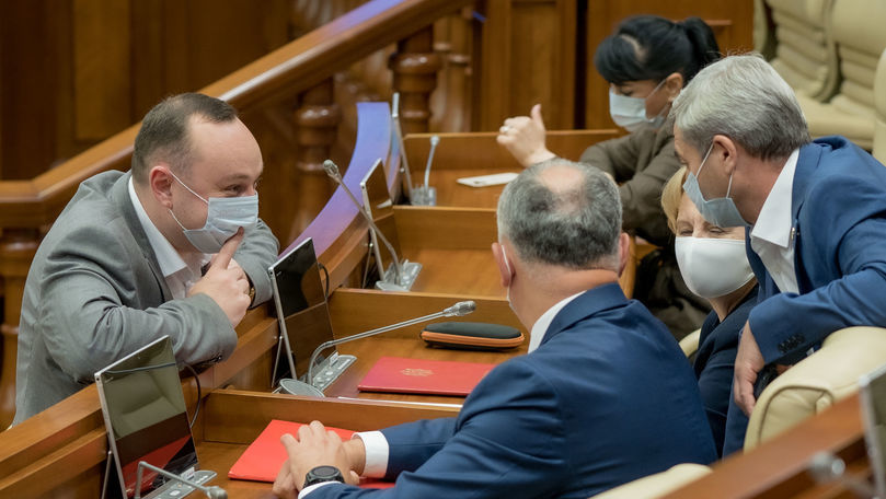 Программа правительства вызвала множество вопросов у оппозиции.