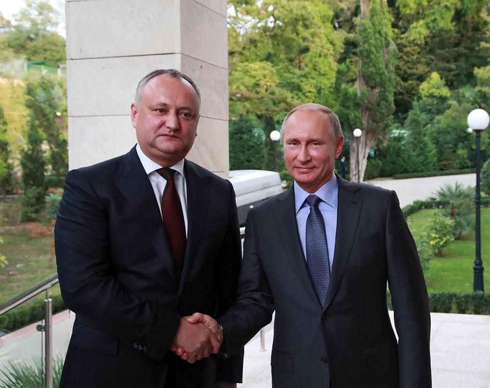 Igor Dodon iarăși pleacă la Moscova, la invitaţia lui Putin