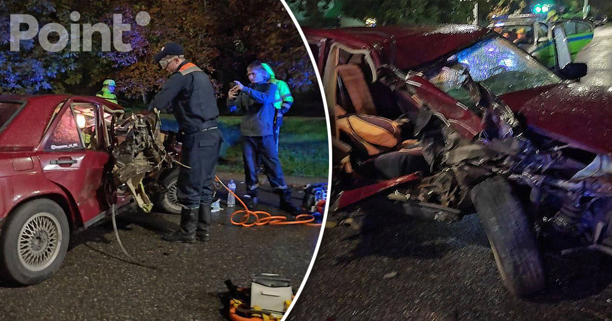 Accident la Tiraspol: Un Mercedes s-a izbit violent de un excavator.