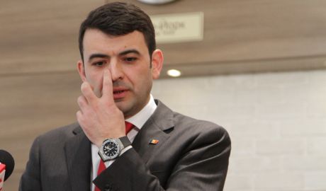Chiril Gaburici nu are studii superioare şi, mai mult, ar fi falsificat toate documentele de studii. Foto: jurnal.md