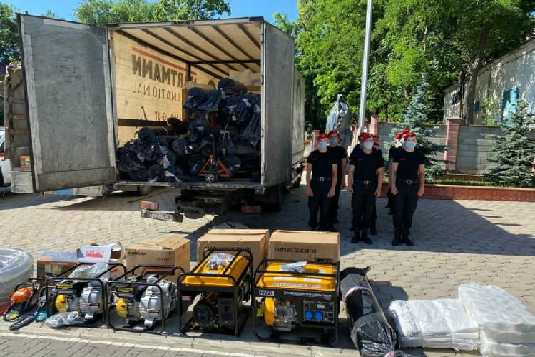 РМ отправила оборудование для ликвидации последствий паводков в Украину.