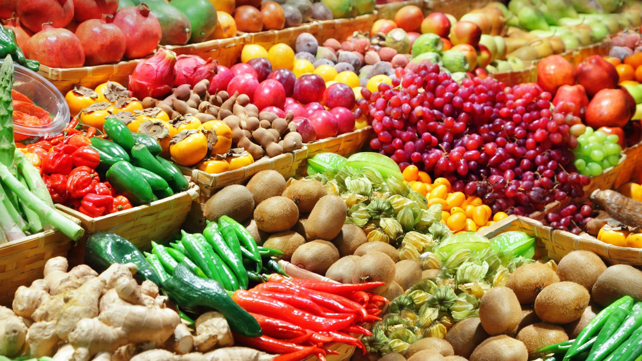 Raport ANSA: Circa 10% din produsele alimentare vegetale importate conțin prea multe pesticide.