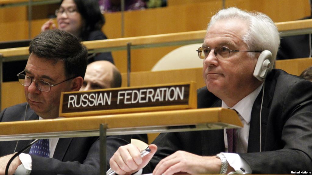 Представитель России в Совбезе ООН призвал киевские власти отмежеваться от радикалов.