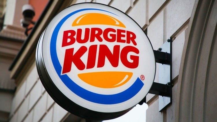 Burger King вернет логотип 20-летней давности.
