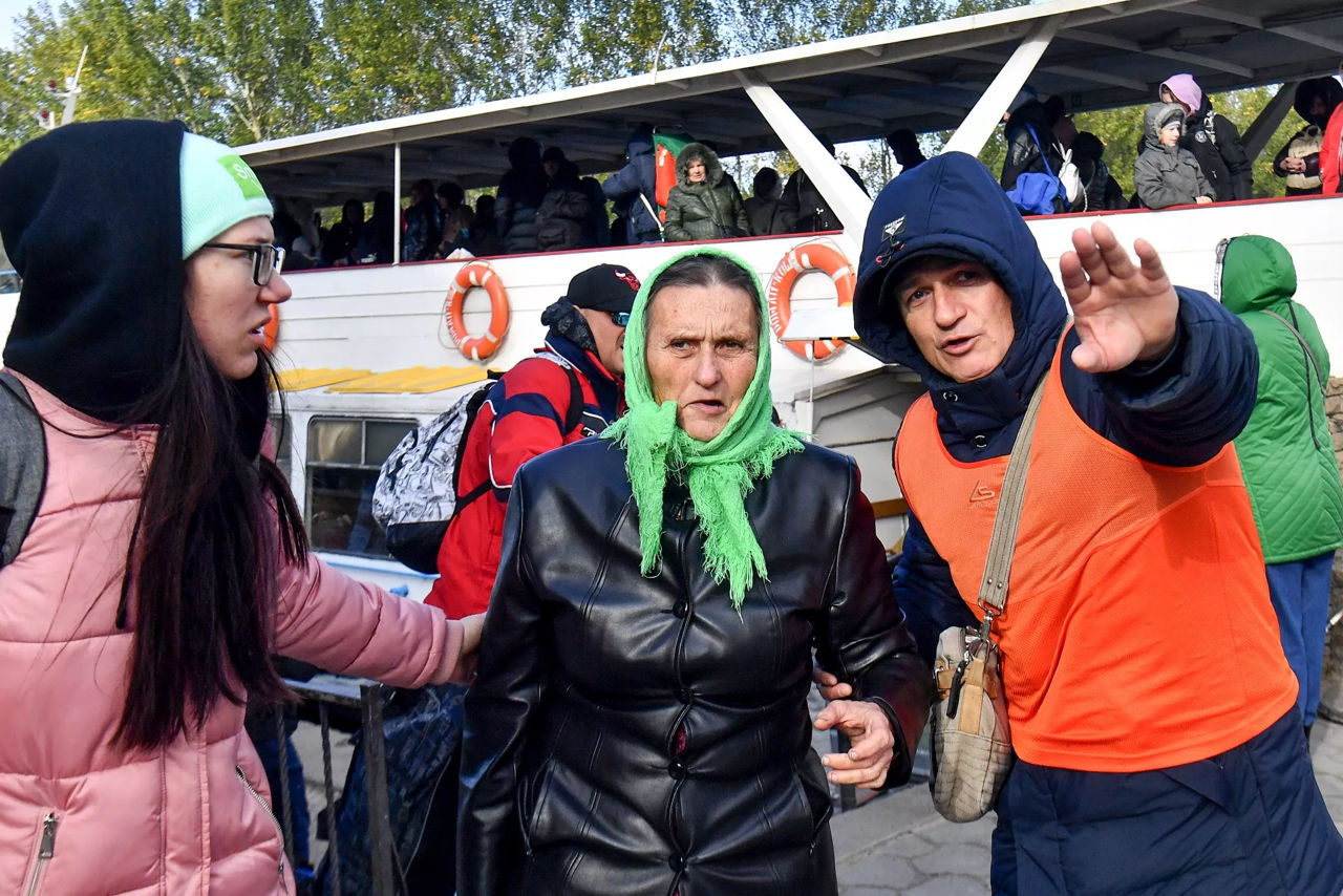 В Херсоне призвали жителей немедленно покинуть город.