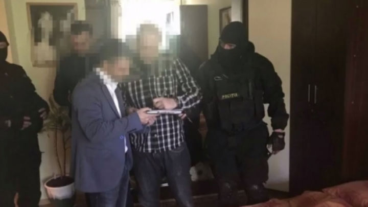Мужчина 37 лет, проживающий в Кишиневе, подозревается в шантаже. 